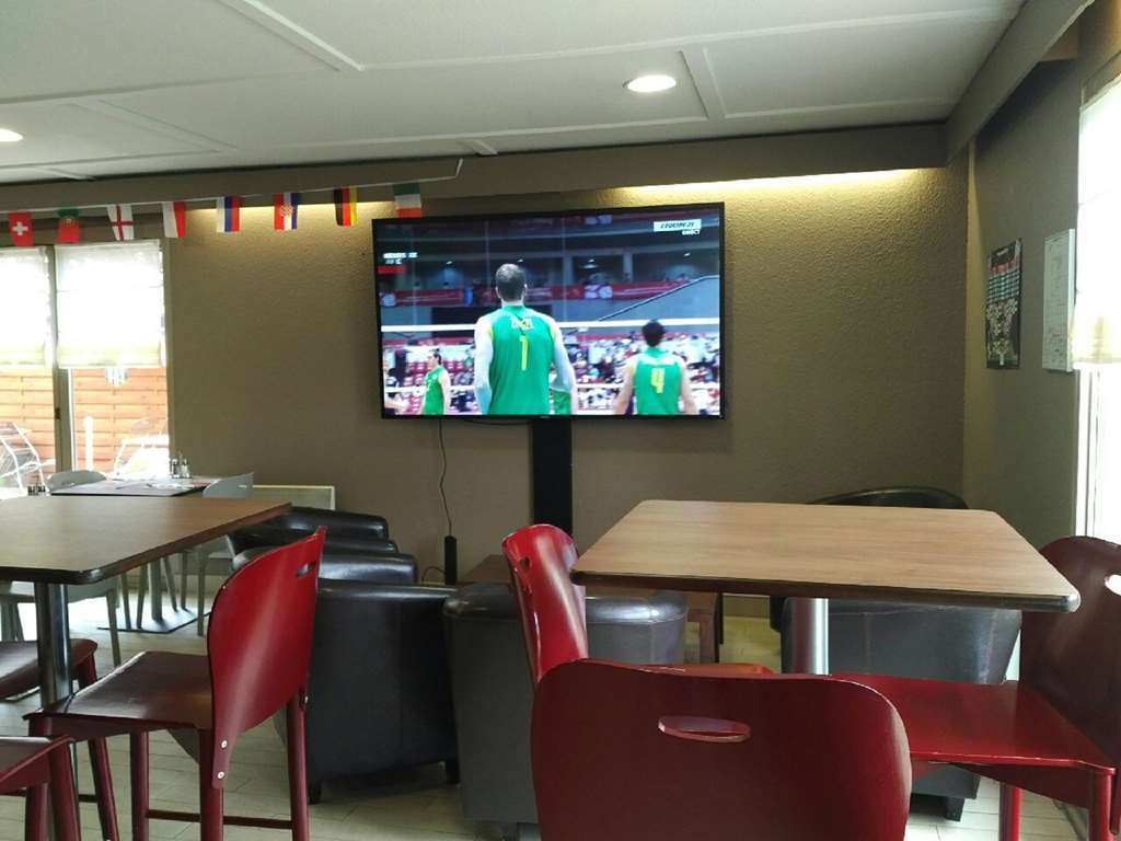 Kyriad Nancy Ouest - Laxou Maxéville Restoran fotoğraf