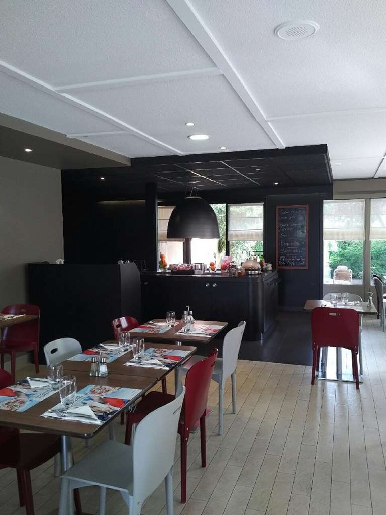 Kyriad Nancy Ouest - Laxou Maxéville Restoran fotoğraf